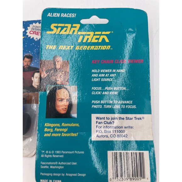 Star Trek The Next Generation Keychain Click Viewers 1993 Set Of 2 Alien & Crew - Picture 4 of 7